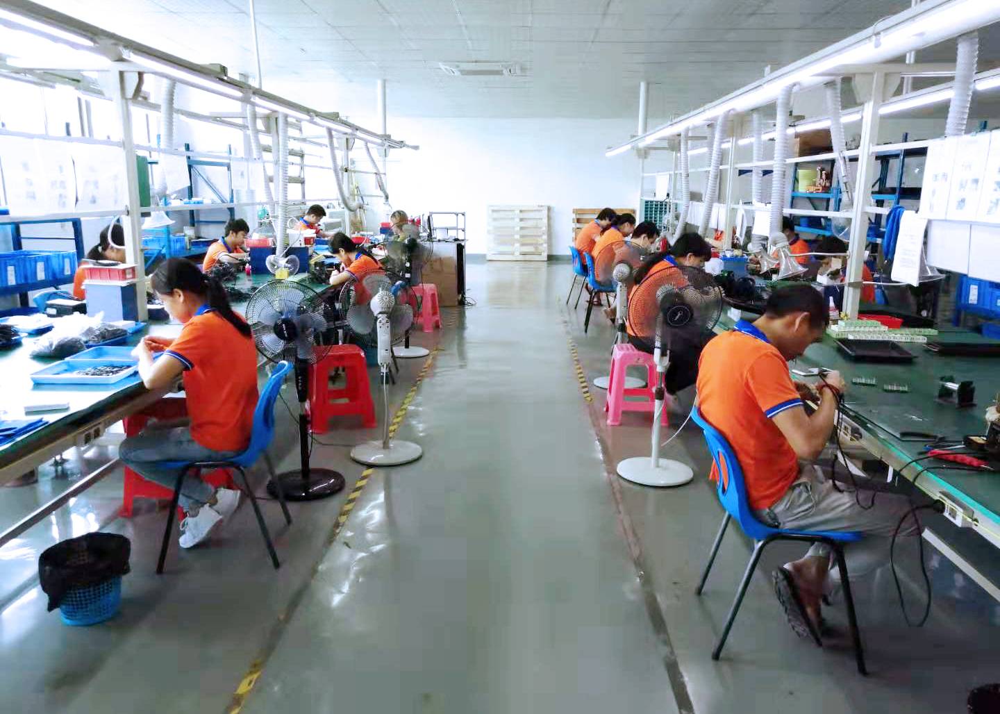 生產(chǎn)車(chē)間